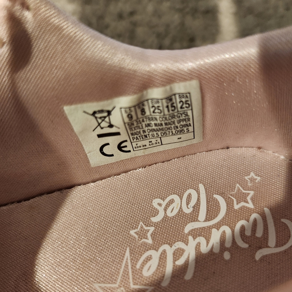 Toddler 9t sneakers